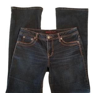 Stone Love mid rise blue jeans size 8